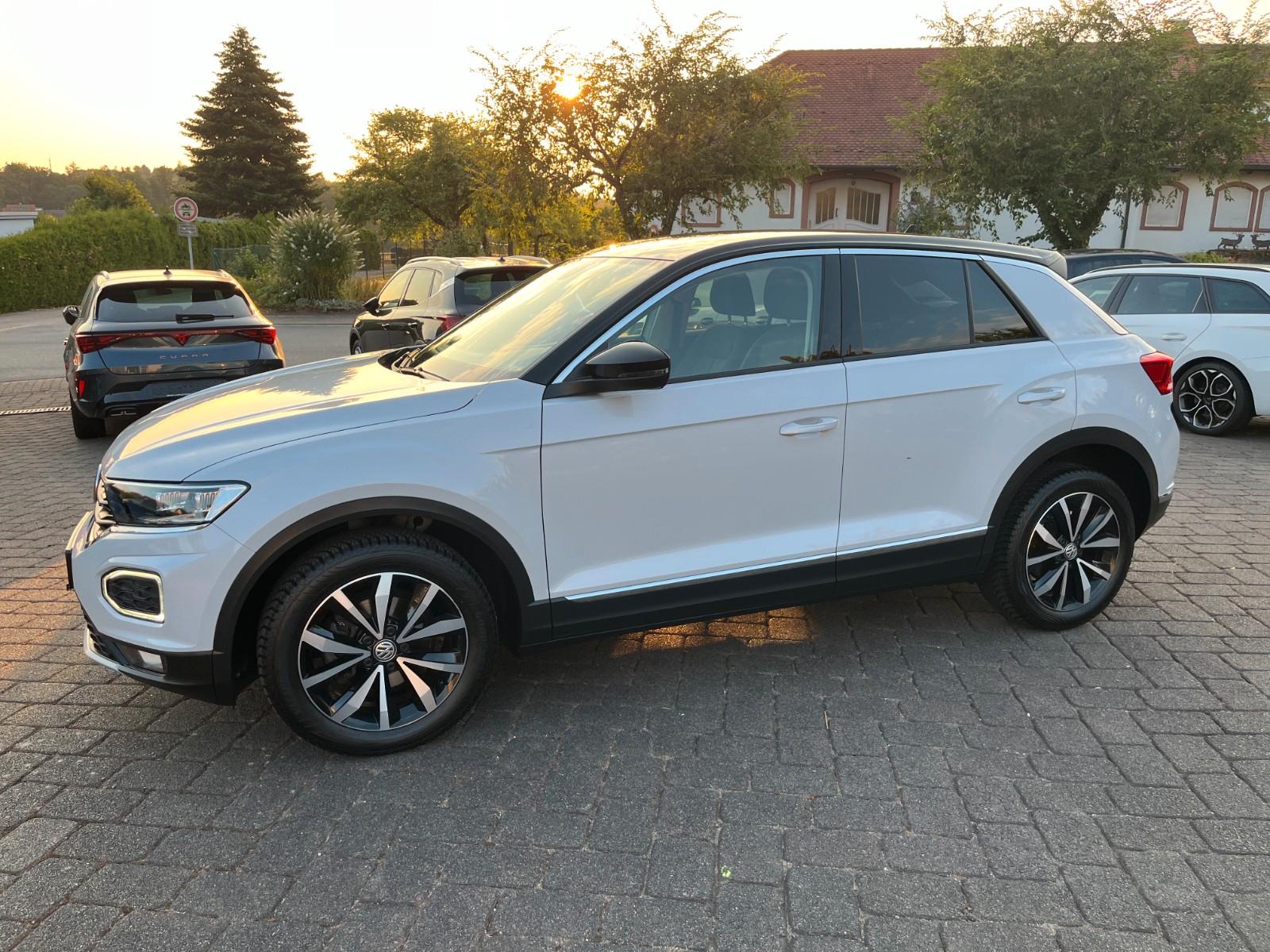 Volkswagen T-Roc Style/1.0 TSI/LED/Navi/PDC/Allwetter/Alu