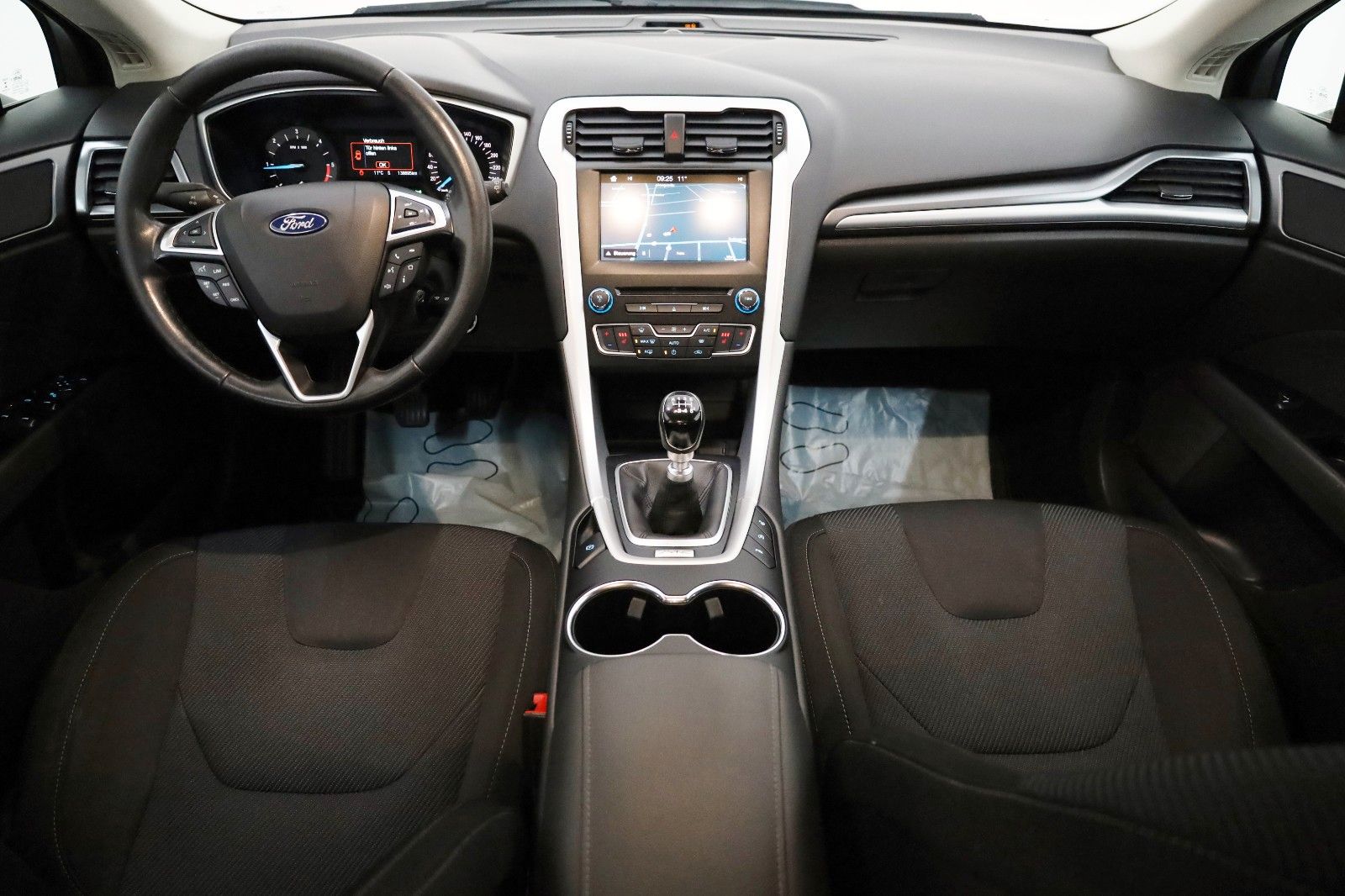 Fahrzeugabbildung Ford Mondeo Lim. Trend Navi,SH,PDC,SR+WR