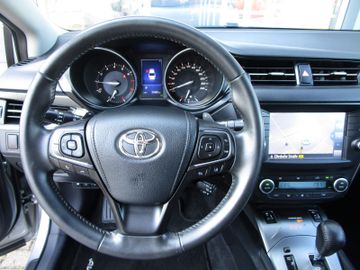 Toyota Avensis - 12