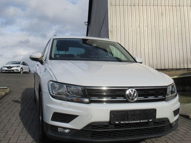 Volkswagen Tiguan Sound BMT/Start-Stopp-Navi-SHZ-PDC-2.Hand