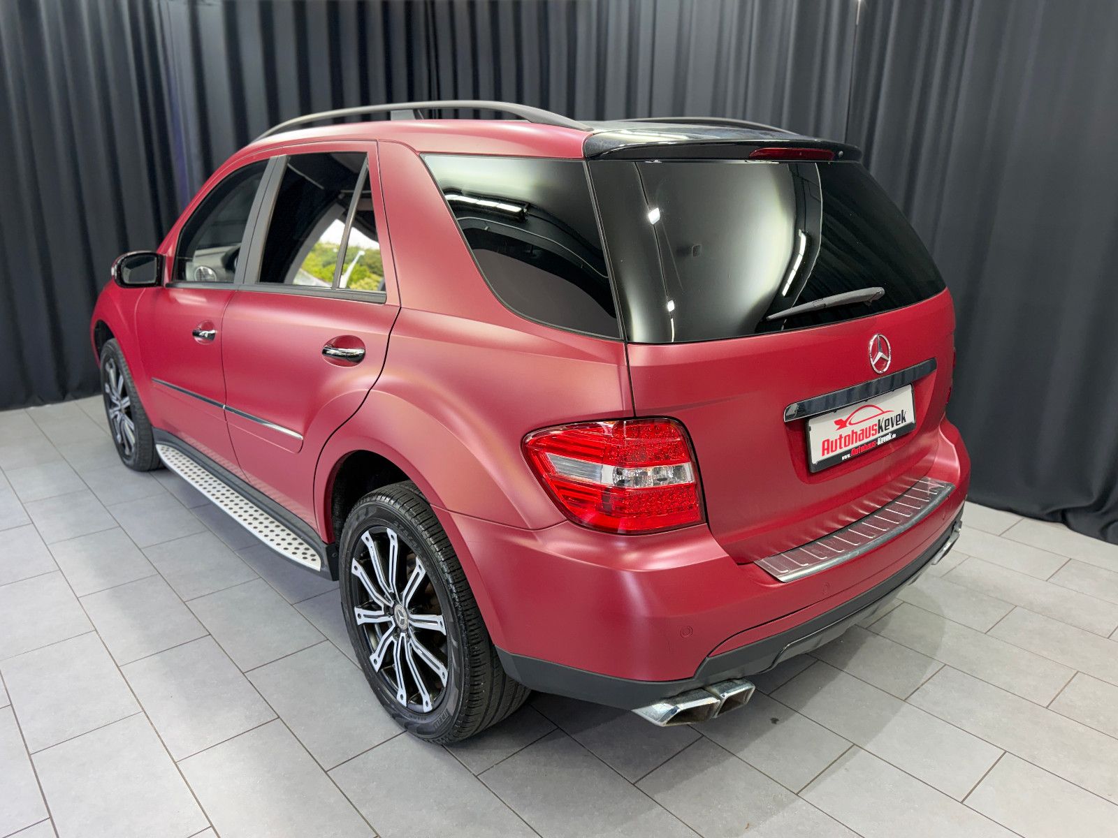 Fahrzeugabbildung Mercedes-Benz ML 500 4Matic 5.0 V8|H&K|PANO|NAVI|AHK