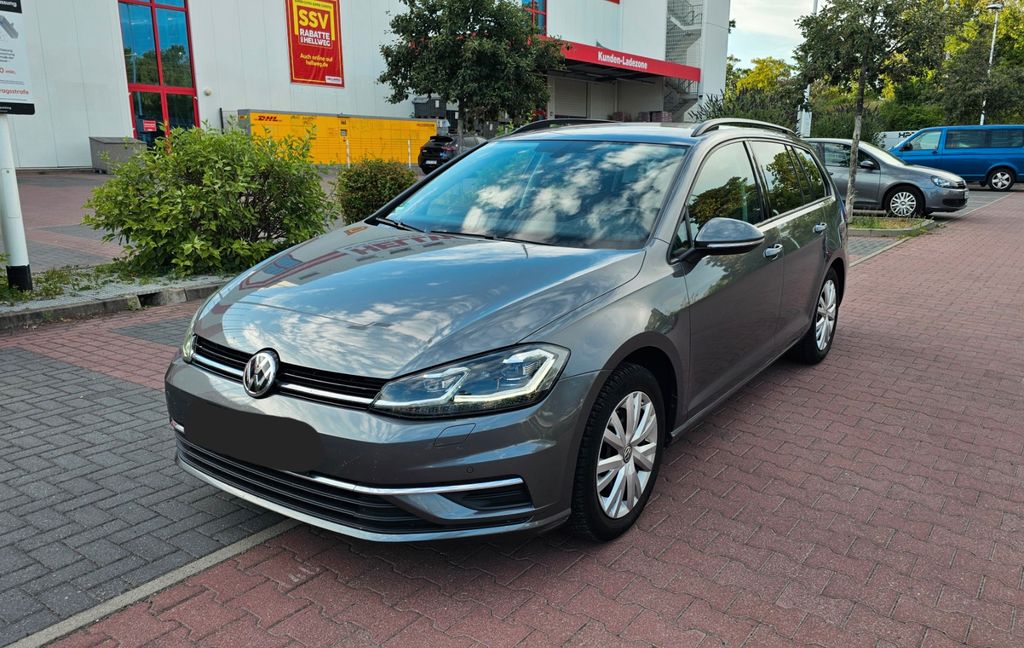 Image of Volkswagen Golf
