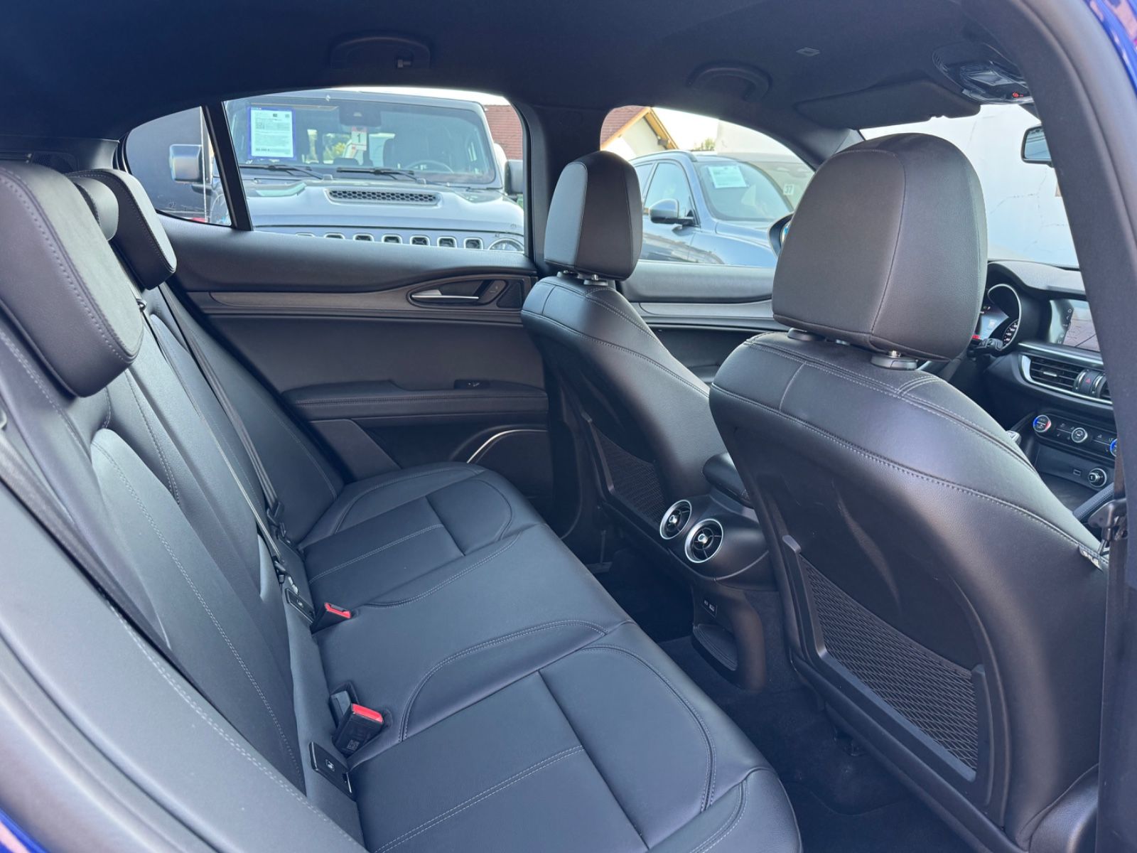 Fahrzeugabbildung Alfa Romeo Stelvio Ti Q4/MEMORY/NAVI/KAMERA/ACC/KLIMA