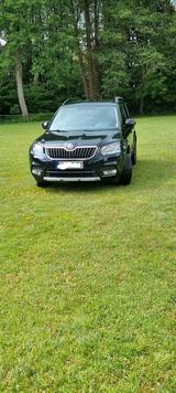 Skoda Yeti Black Pearl effect mit Sommerrä... - Skoda Yeti: Skod