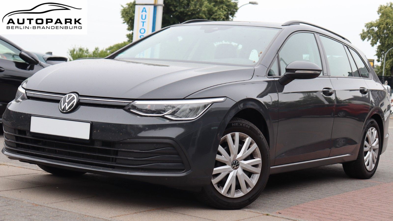 VW Golf VIII Variant Life 2.0TDI 116PS 6-G*NAVI*ALU