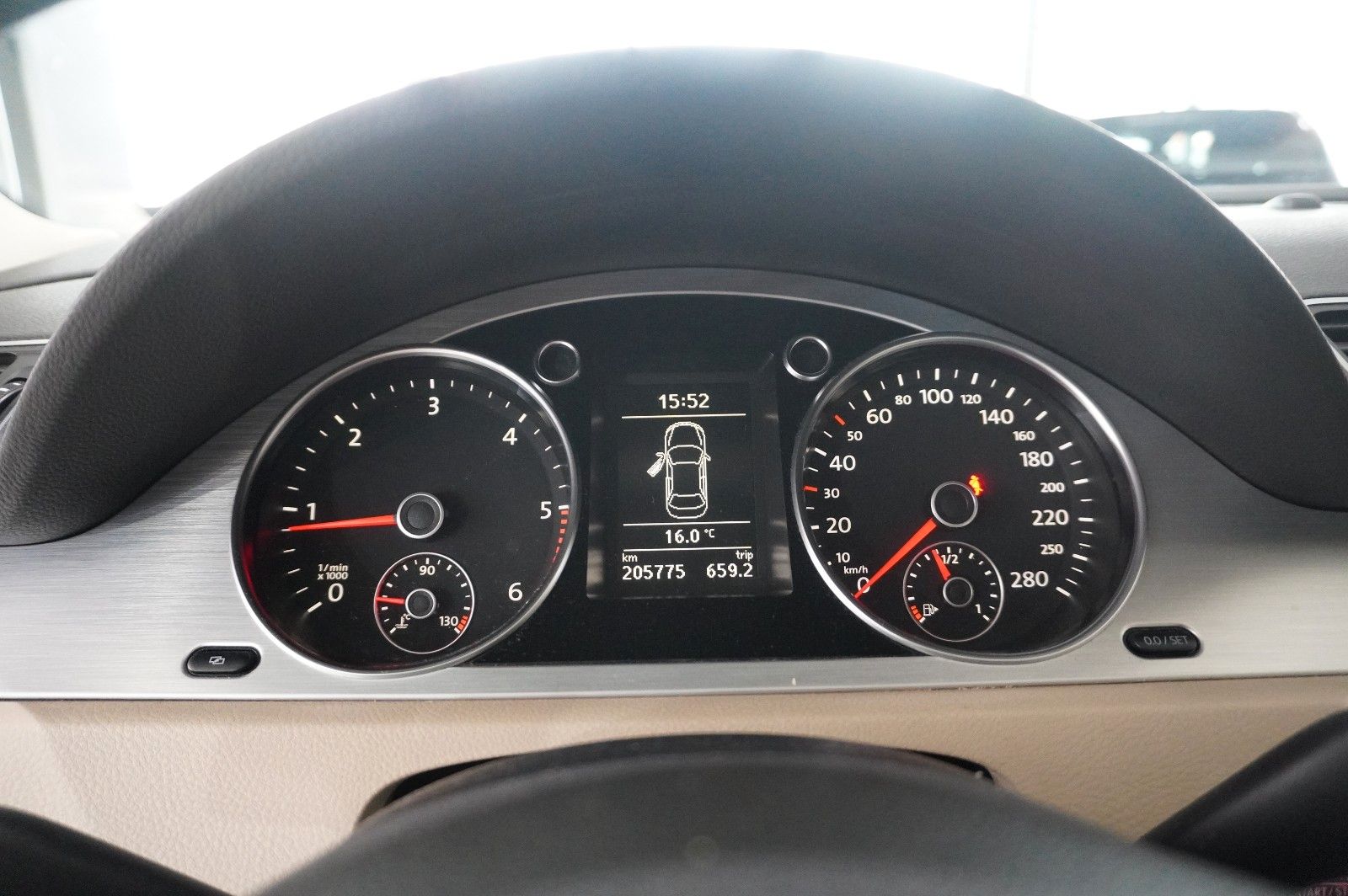 Fahrzeugabbildung Volkswagen Passat CC 2.0 TDI COUPE NAVI/BI-XENON/SHZ/PANO.