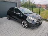 Kia Rio 1.4 CRDi Platinum Edition inkl. Winterreifen - Kia Rio mit Diesel-Antrieb: Limousine, 1.4