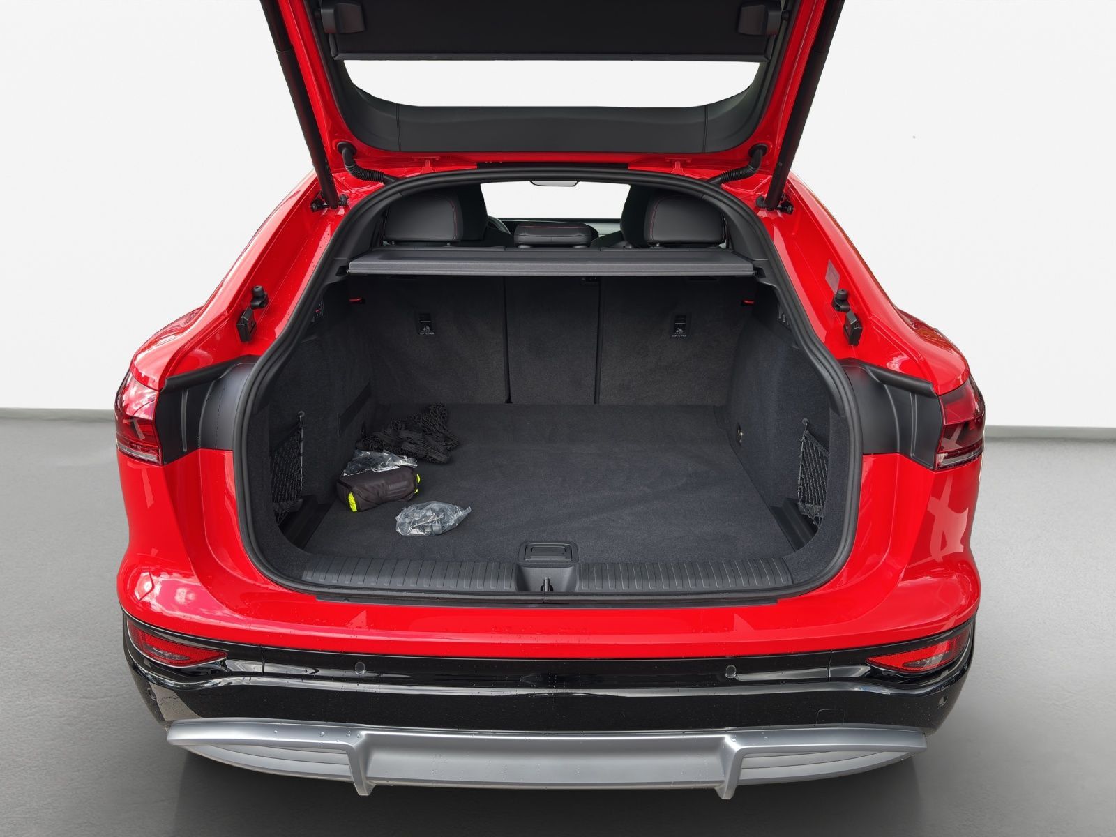Audi SQ6 e-tron - Bild 12