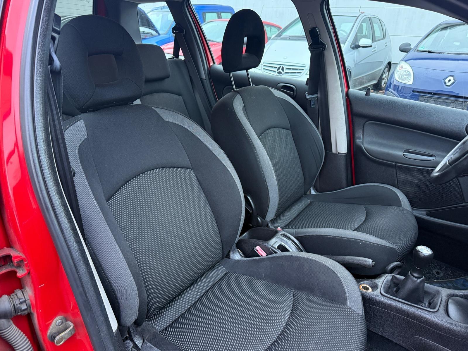 Peugeot  2006 — photo 10