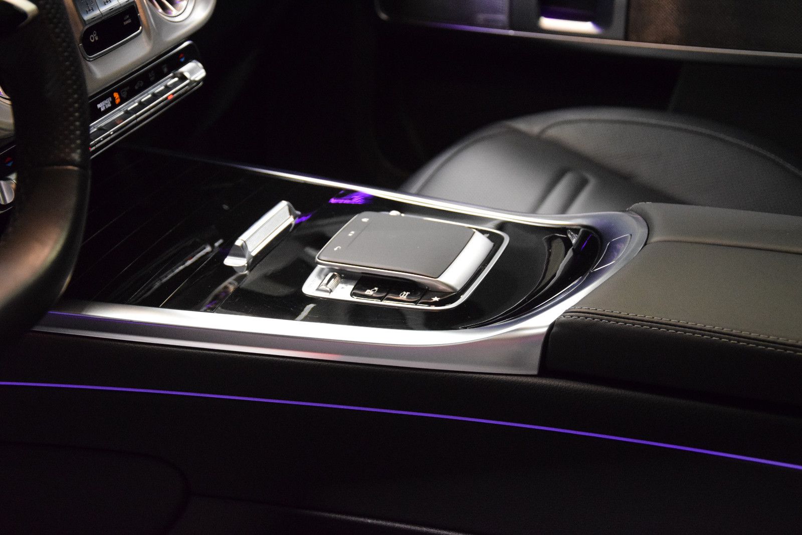 Fahrzeugabbildung Mercedes-Benz G 450 d AMG Line SDach. Burmester ACC 360° AHK