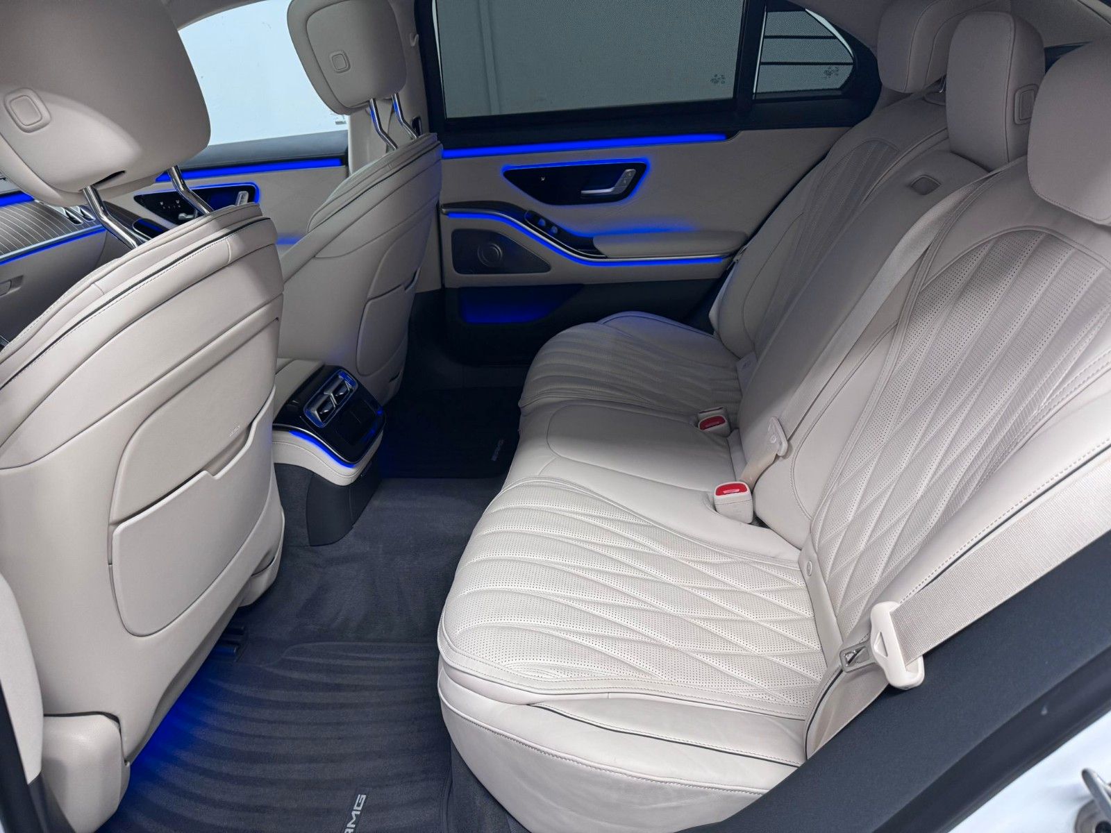 Fahrzeugabbildung Mercedes-Benz S 63 E Performance L *PANORAMA*MANUFAKTUR*