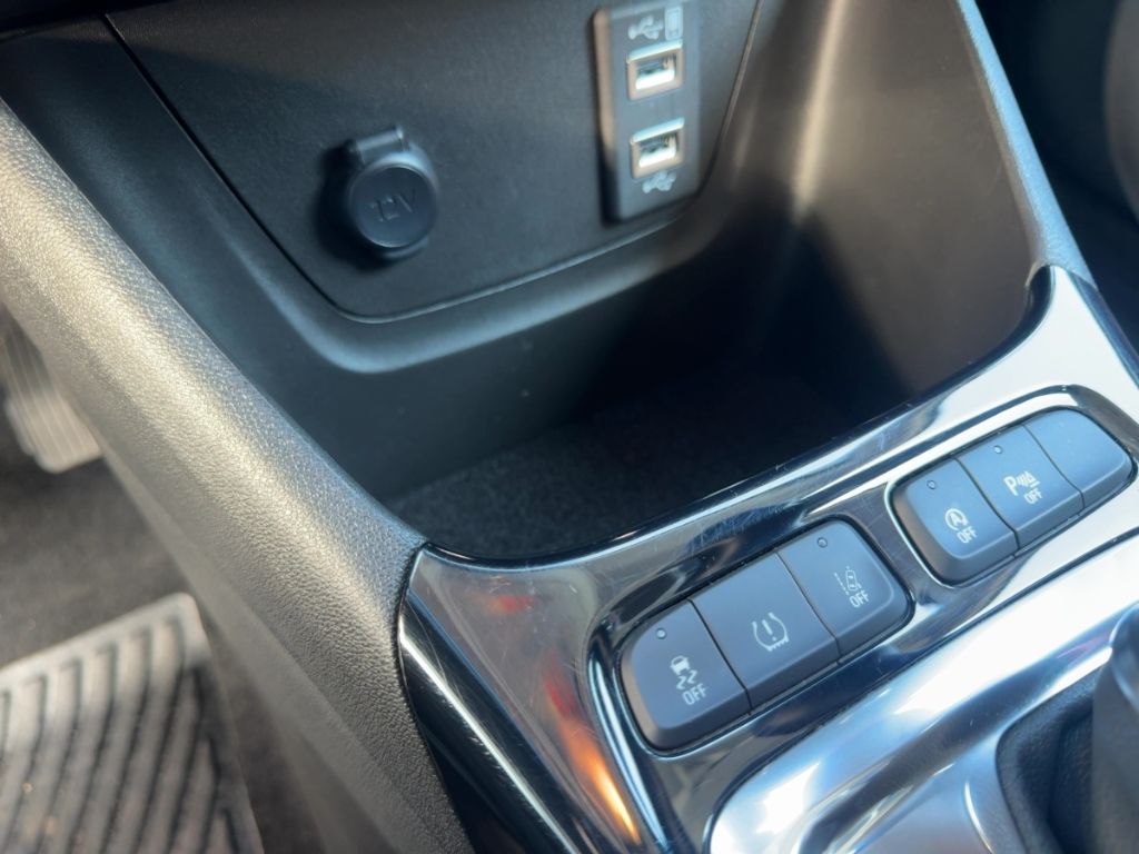 Fahrzeugabbildung Opel Crossland AUTOMATIK  Rückfahrkamera Winterpaket