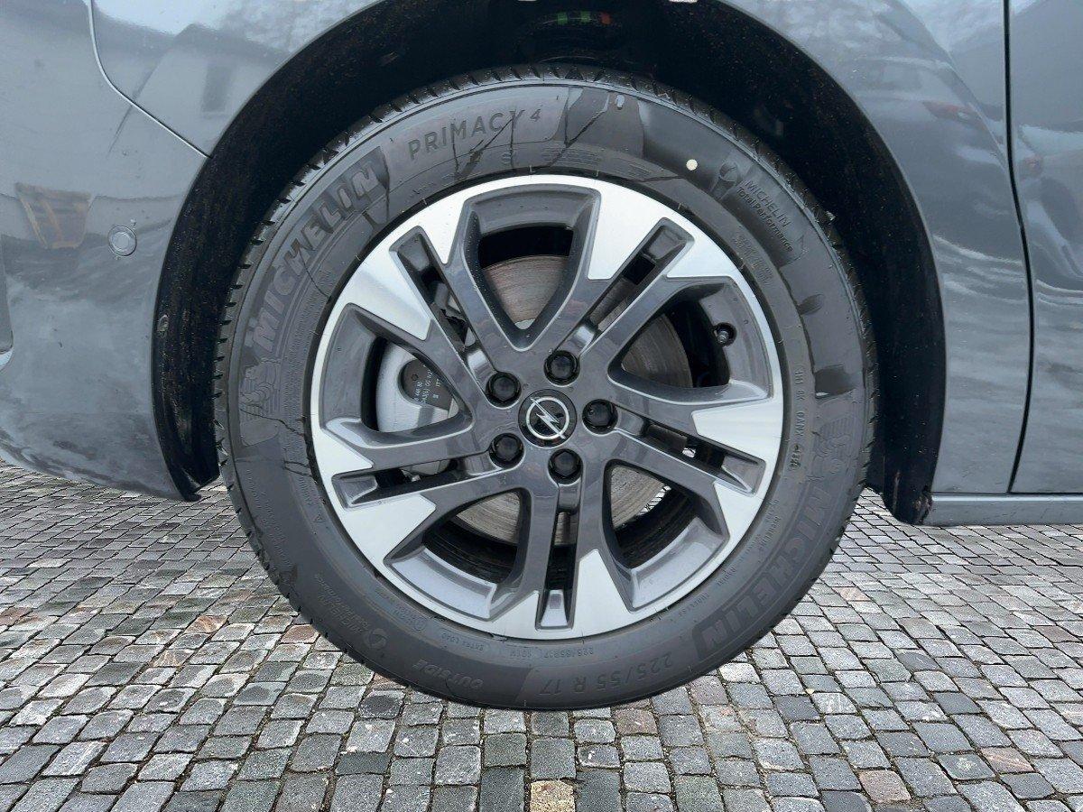 Opel ZAFIRA XL Edition. 2.2 Diesel AT-8 CAM LED NAVI