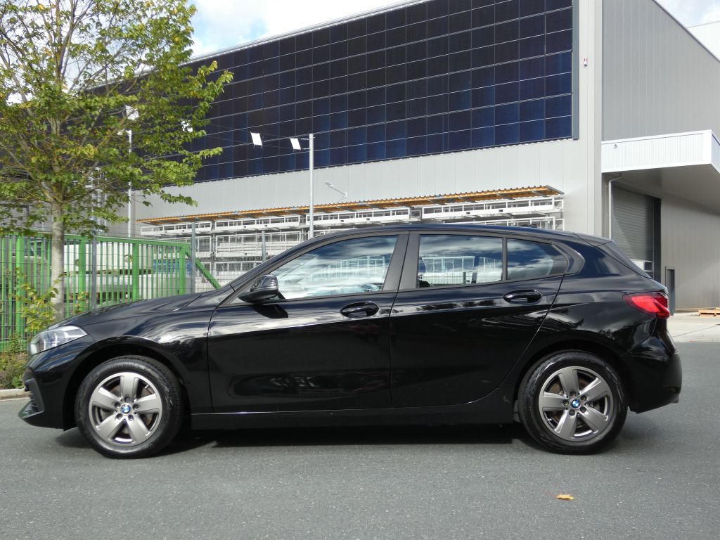 BMW 1 Series 2023