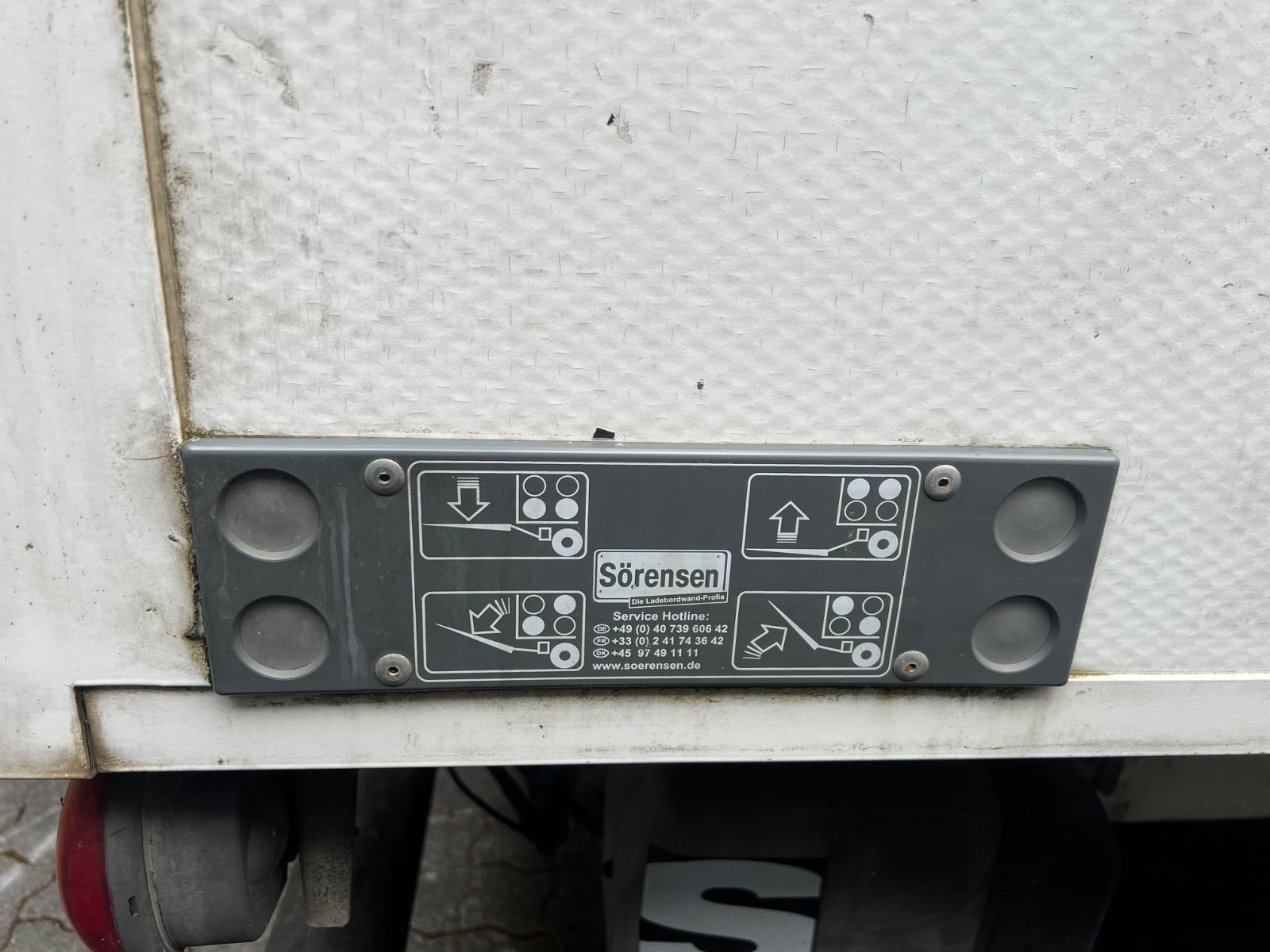 Fahrzeugabbildung Peugeot Boxer Koffer HDi * Hebebühne * bis 3,5t