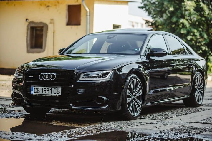 Audi A8