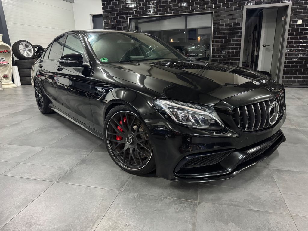 Mercedes-Benz C 63 AMG