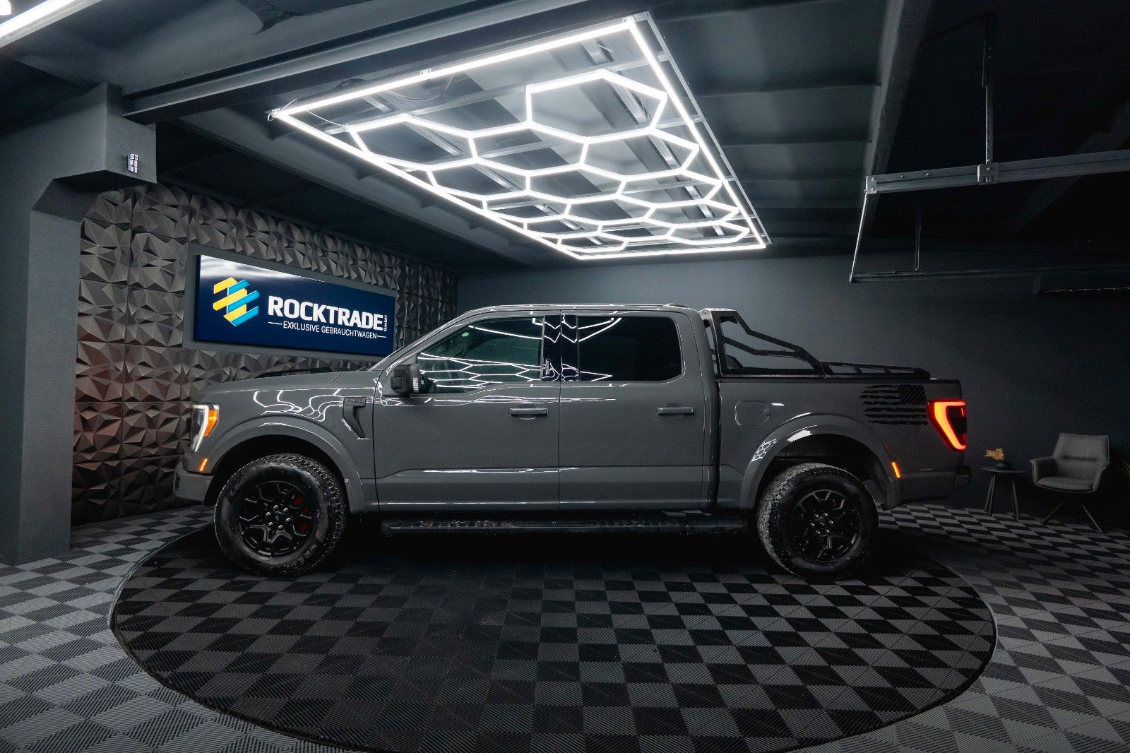 Fahrzeugabbildung Ford F150 5.0L V8 4x4 Offroad SuperCrew RAPTOR 19%