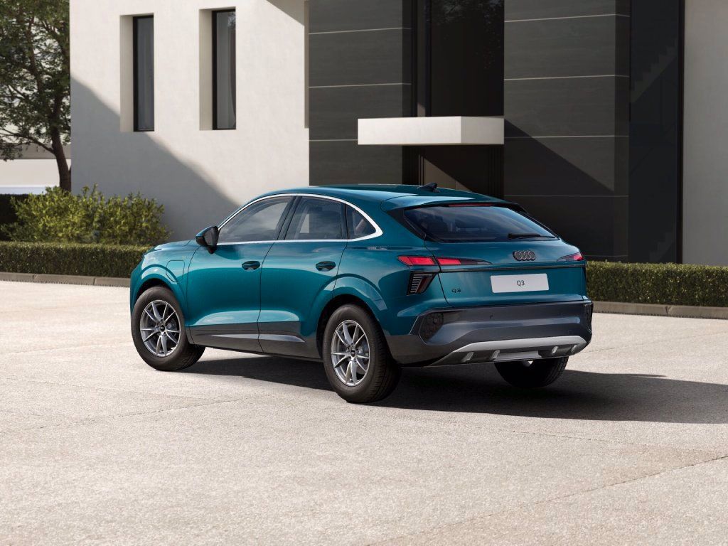 Audi AUDI Q3 sportback 1.5 e-hybrid business 272cv st imagem 3