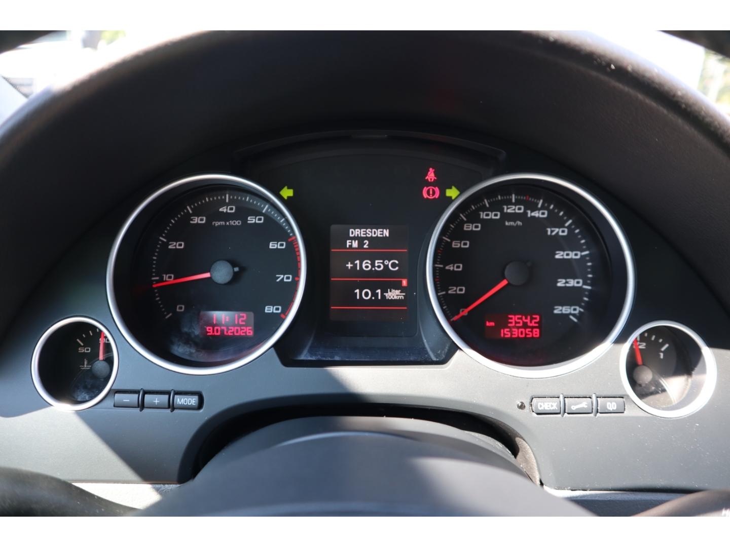 Seat Exeo 2012 — photo 29