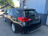 Toyota Auris Touring Sports Cool Klimaautomatik Alus - Toyota Auris mit Benzin-Antrieb: Kombi
