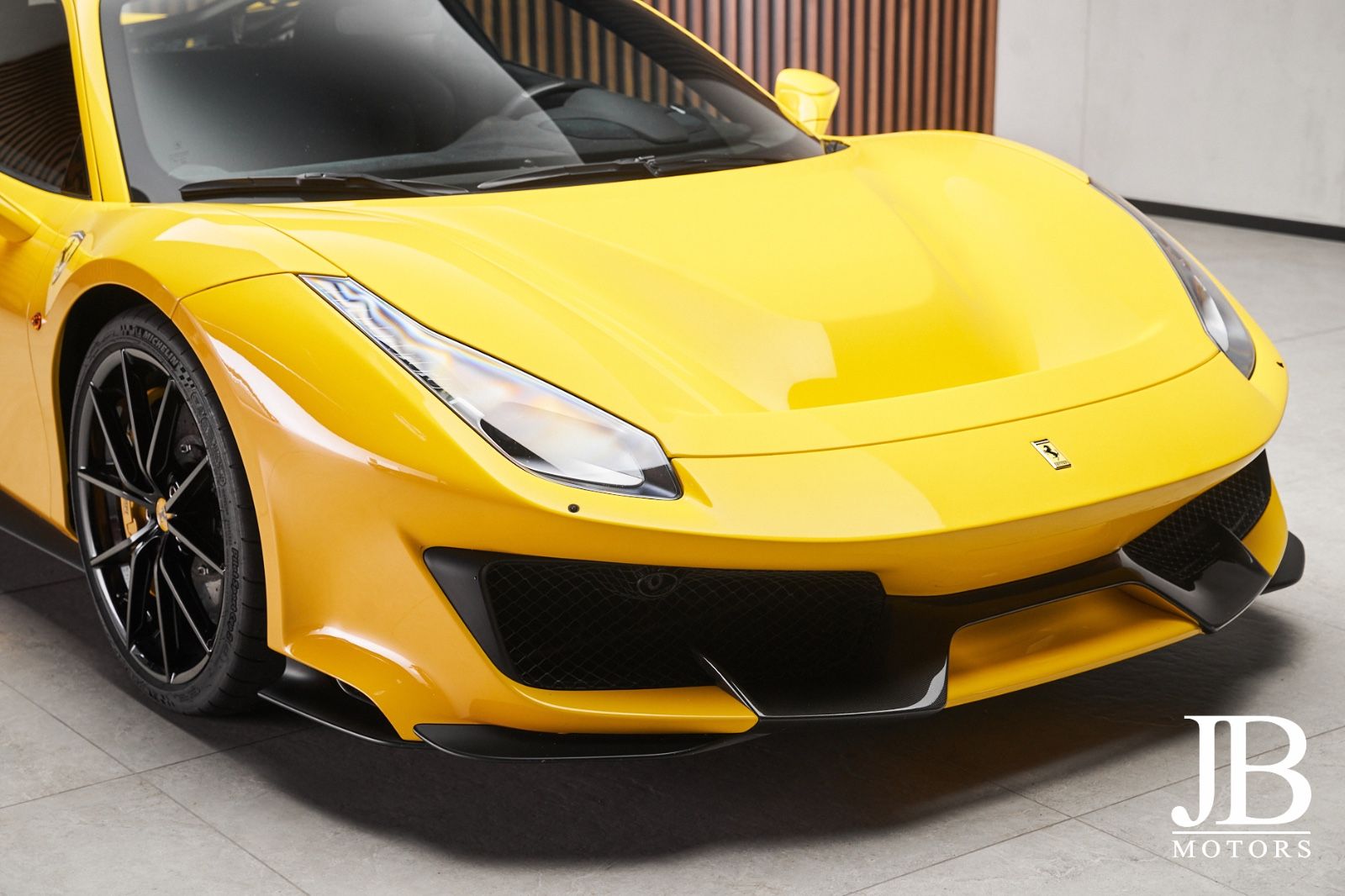 Fahrzeugabbildung Ferrari 488 Pista Racing Seats Lightweight Carbon German