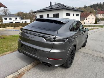 Porsche Cayenne - 7