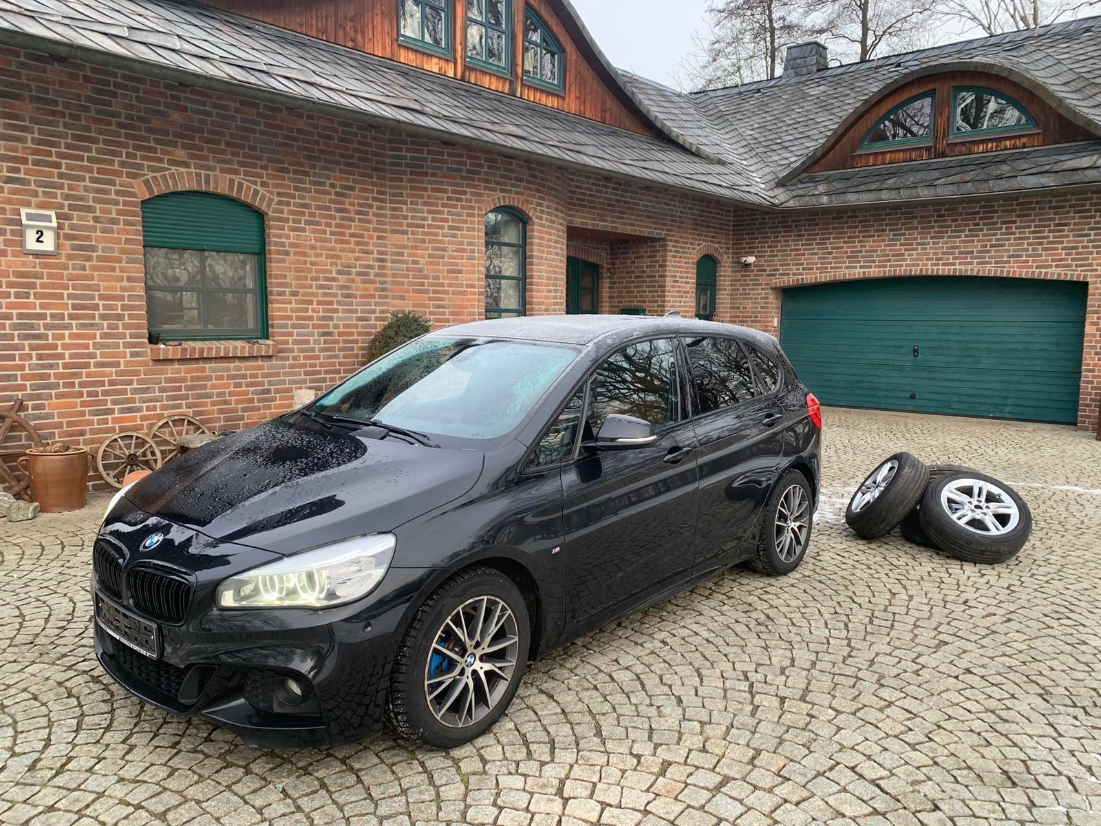 BMW 220 Active Tourer/X DRIVE/M SPORT/AUTOMATIK/AHK