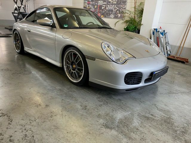 Porsche 996 Carrera 4S 2 Hand  Porsche gewartet