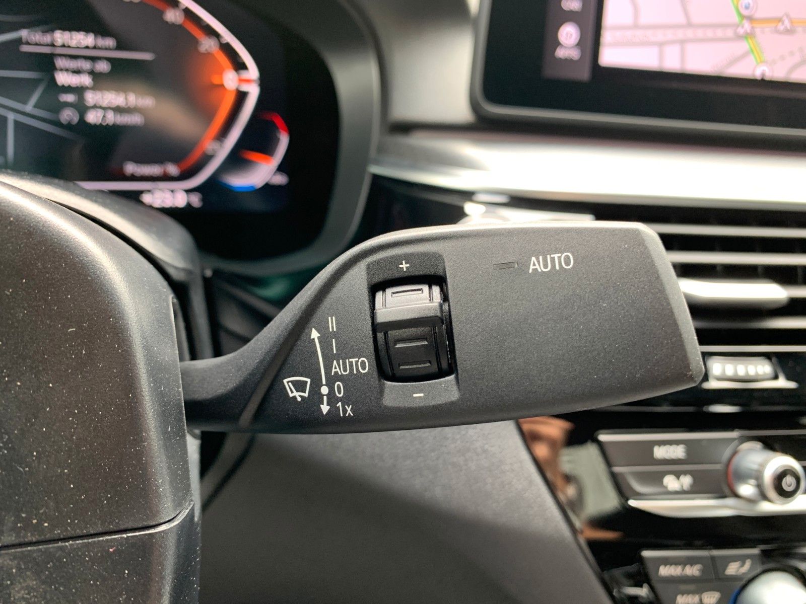 BMW 520i M-Sport Limousine LED+HiFi+DrivAssist+LEDER foto 20