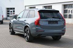 Fahrzeugabbildung Volvo XC90 R-Design B5 AWD