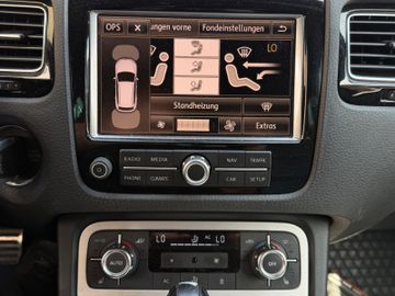 Volkswagen Touareg - 11