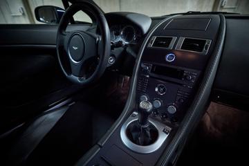2006 Aston Martin V8 VANTAGE — миниатюра 18