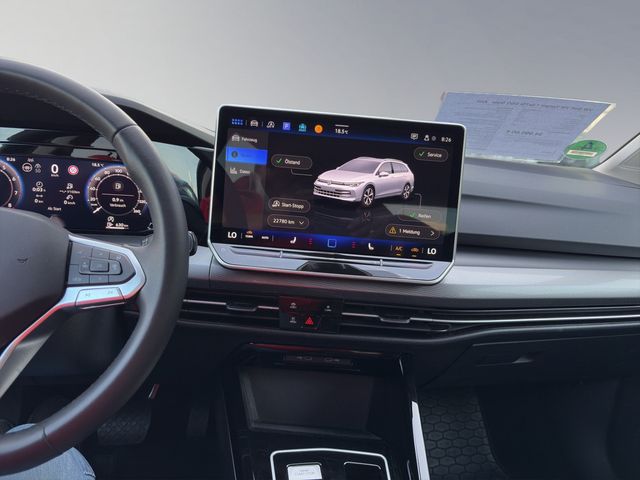 Golf VIII Variant 1.5eTSI DSG Style AHK