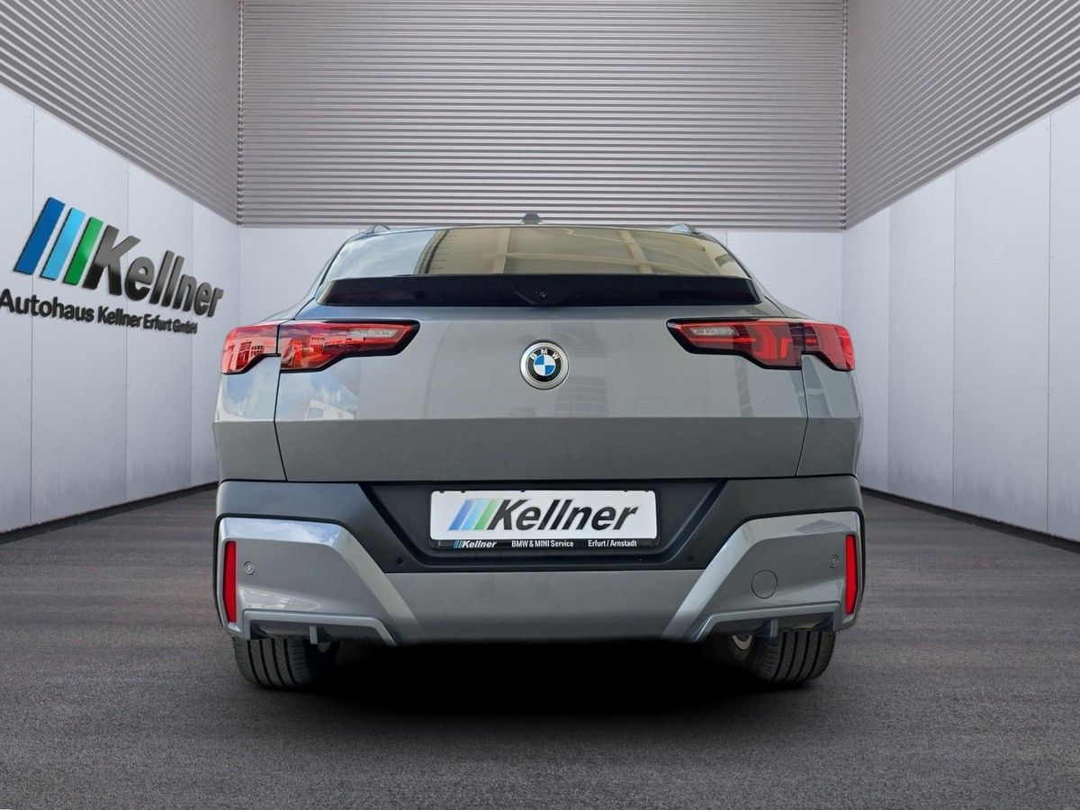BMW X2 xDr. 20d AHK HUD PANO 360° H&K ICONIC ACC foto 5