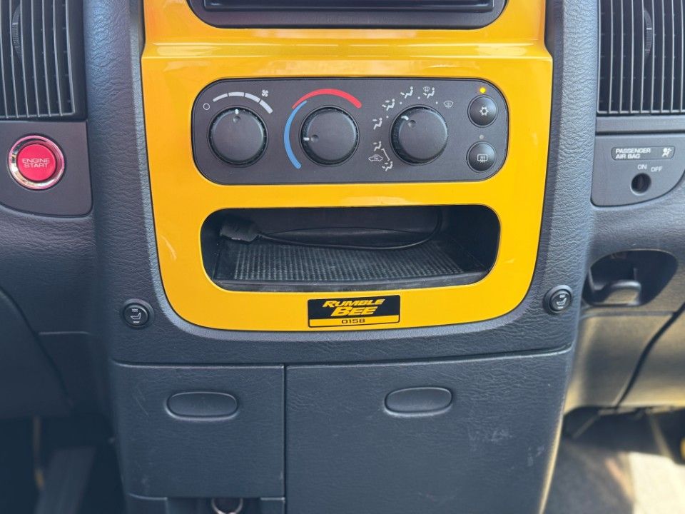 Fahrzeugabbildung Dodge RAM 5.7 V8 HEMI Single Cab ShortBed Rumble Bee