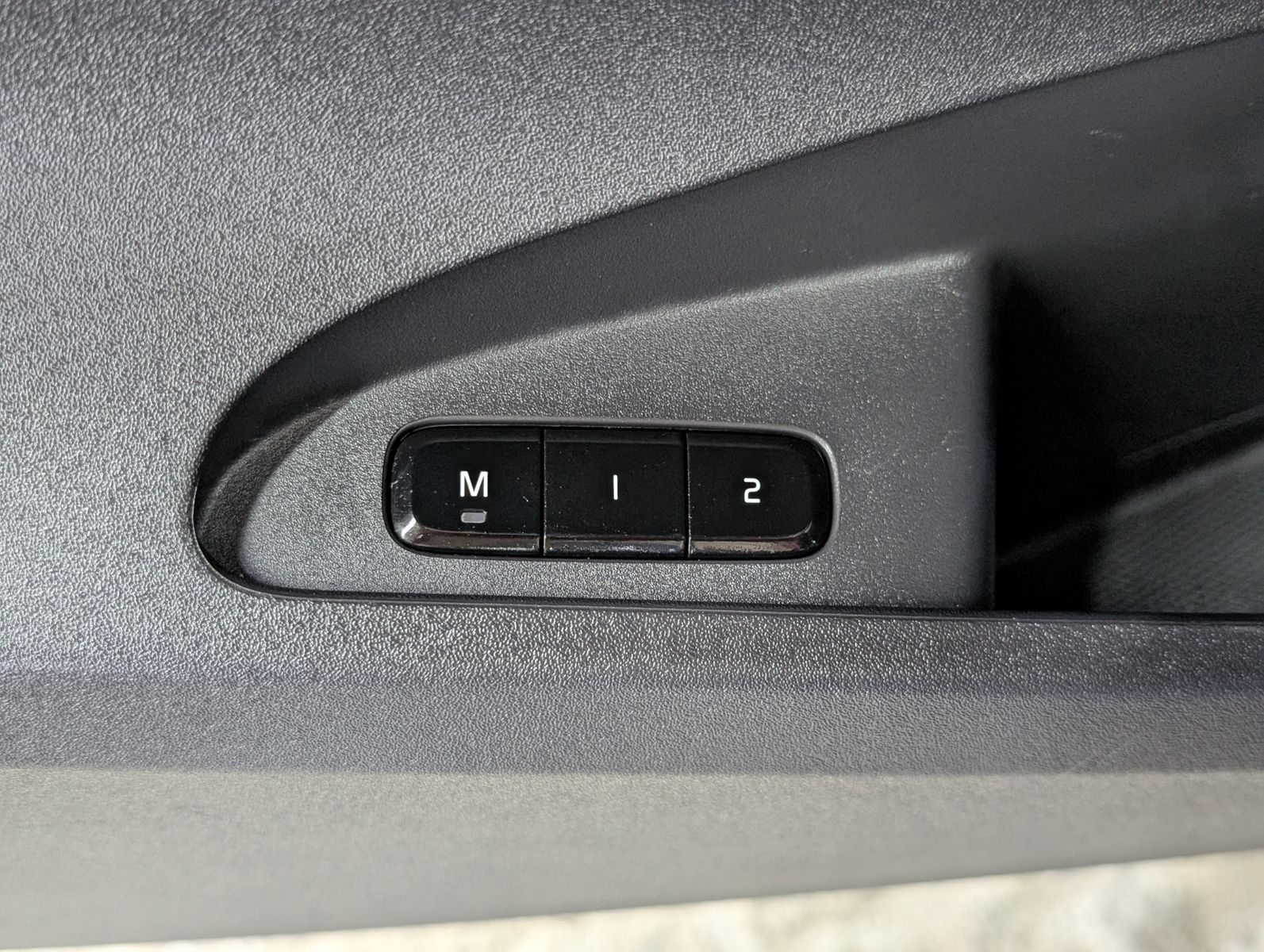 Fahrzeugabbildung Polestar 2 78 KWh Long Range Pilot LED 360° MEMO SoH 96%
