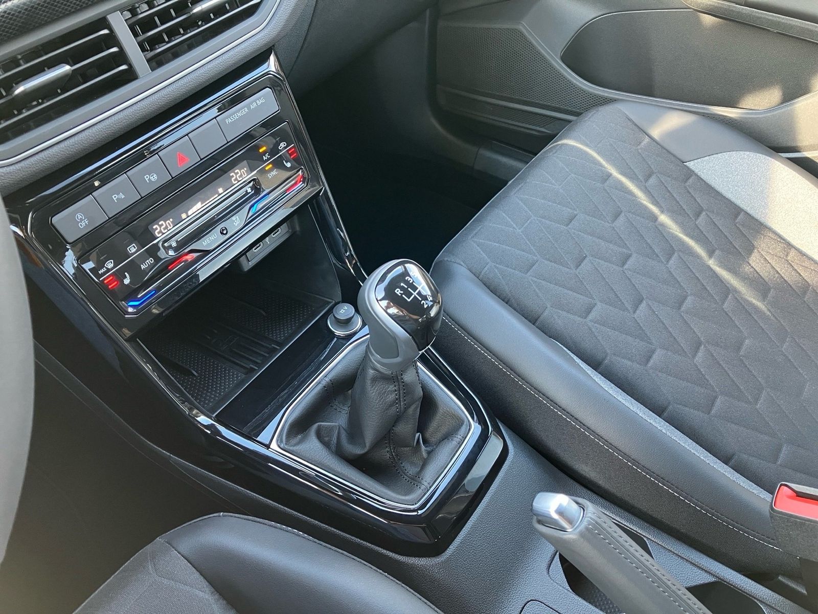 Volkswagen T-Cross - Bild 14