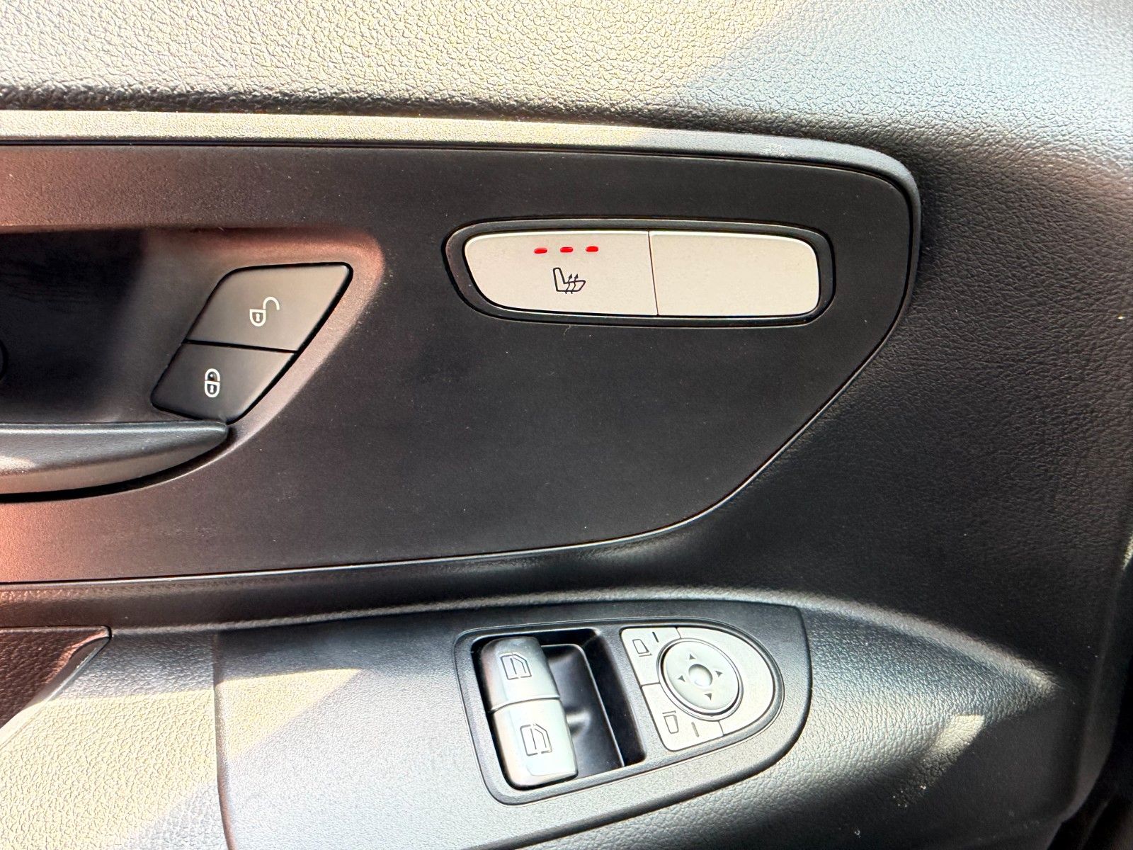 Fahrzeugabbildung Mercedes-Benz Vito 116 CDI 9G Extral Klima Kamera Navi