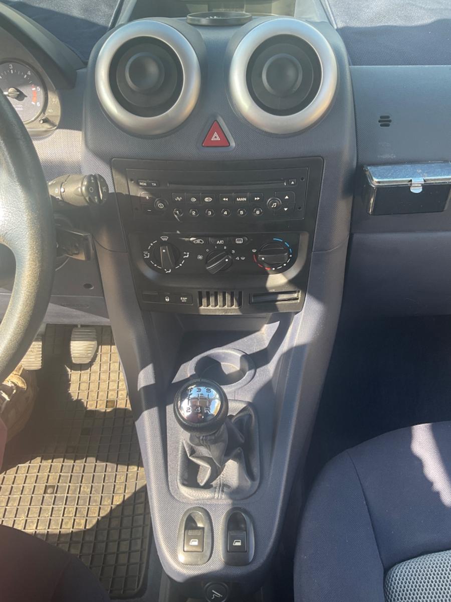Peugeot 1007 2006 — photo 10