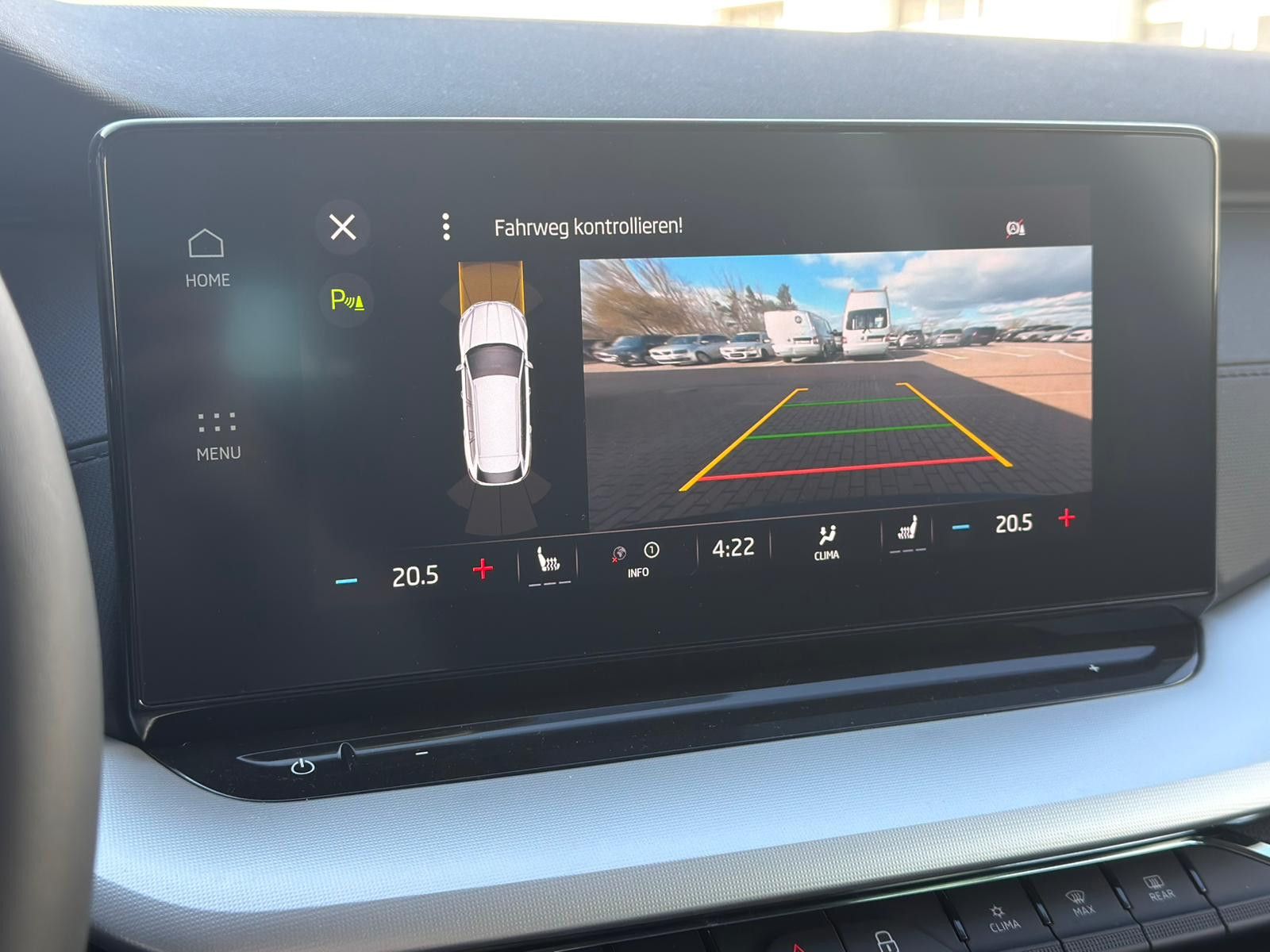 Fahrzeugabbildung SKODA Octavia Combi 2.0 TDI CLEVER *NAVI*ACC*KESSY*BT*