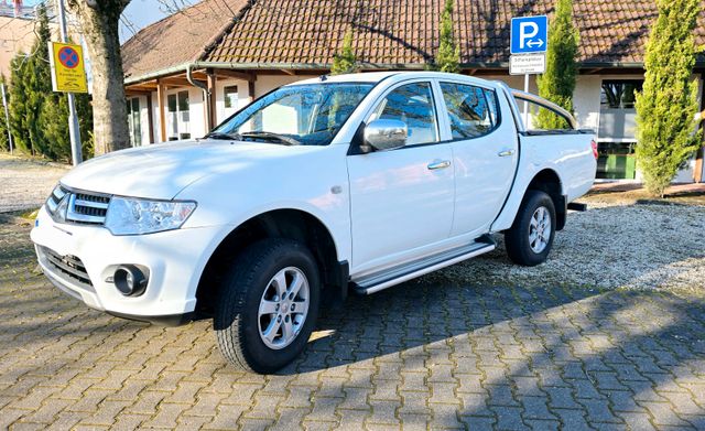 Mitsubishi L200 Invite Doppelkabine 4WD nur 91tkm