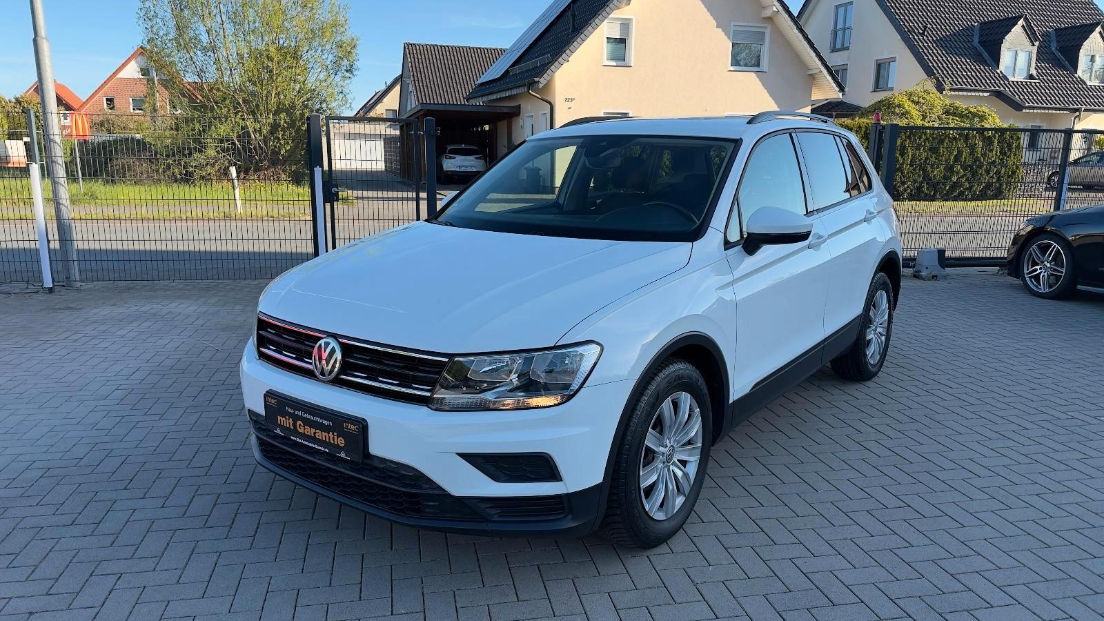Volkswagen Tiguan 2.0 TDI Trendline DSG-BlueMotion-1Hand