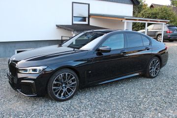 BMW 750 - 1