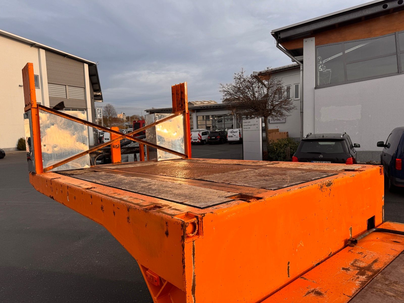 Fahrzeugabbildung Dinkel DSAFA 36000 Schräglader/Tieflader 2x Lenkachse