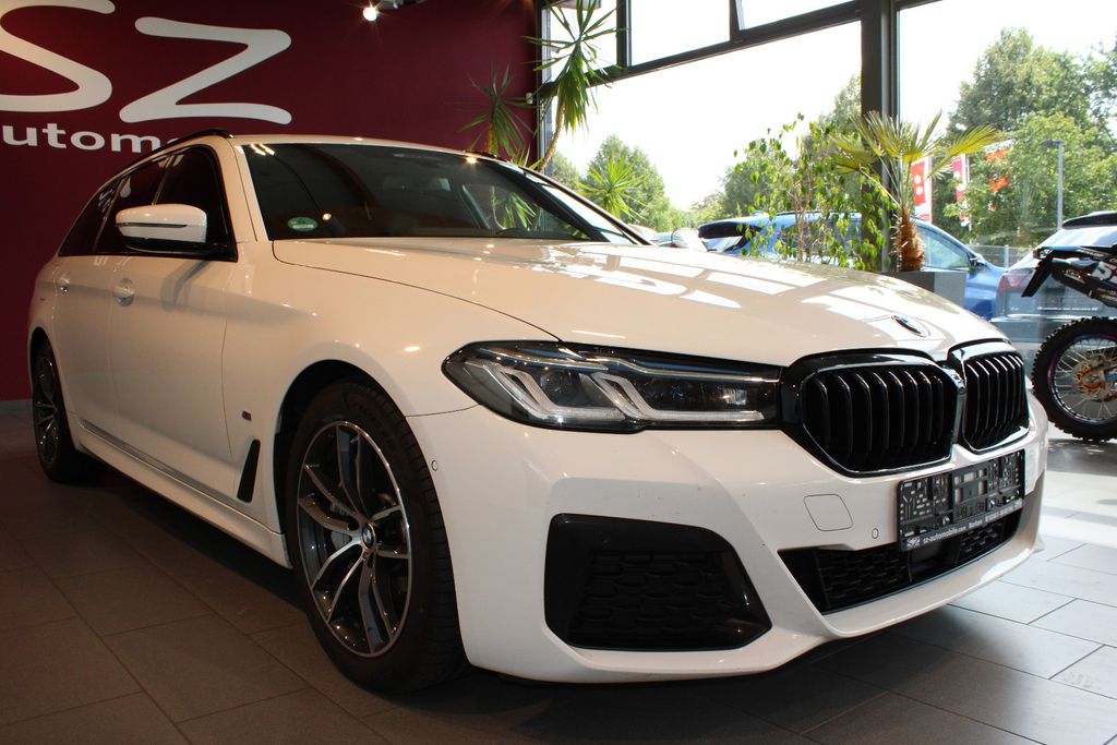 Image of BMW 530