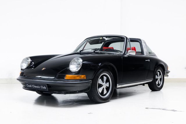 Porsche 911 Urmodell 2.4 Targa - Restored - Modified