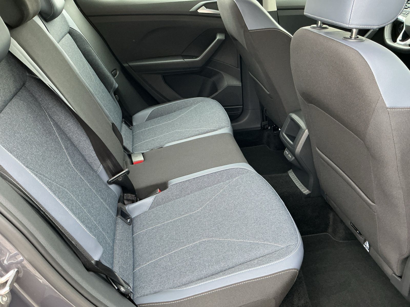 Volkswagen T-Cross - Bild 14