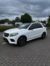 Mercedes-Benz GLE 350 d 4MATIC  - Mercedes-Benz GLE 350 in Köln