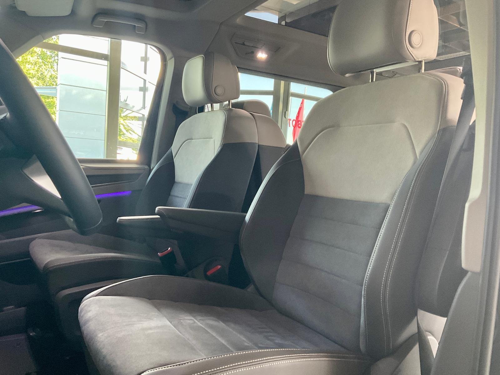 Volkswagen T7 Multivan 2.0 TDI DSG Style lang AHK PANO NAVI